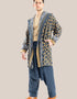Hooded jacket with long sleeves